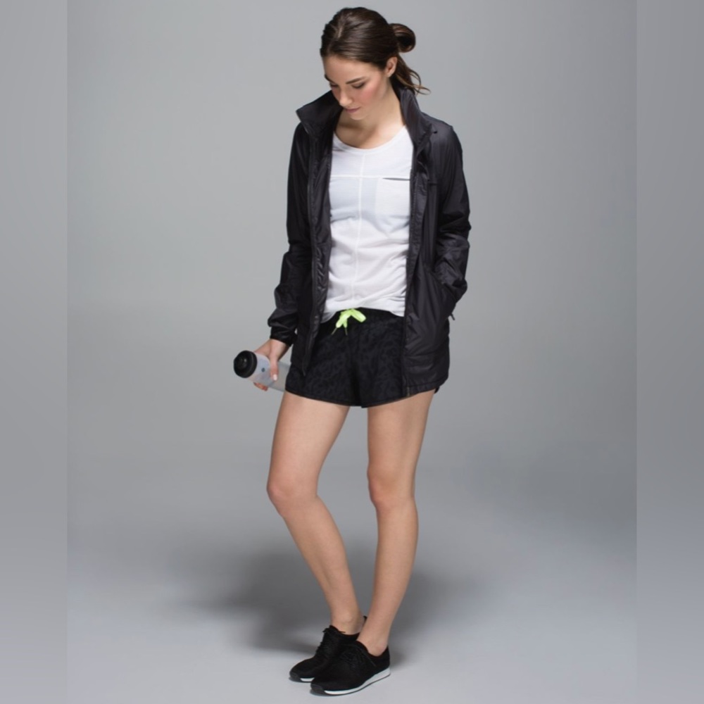 Lululemon Seek The Heat Short - Picture 5 of 15